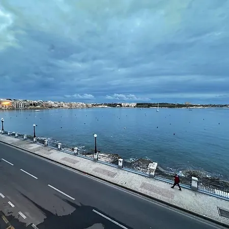 Seafront 3 Bedroom In Birzebbugia *